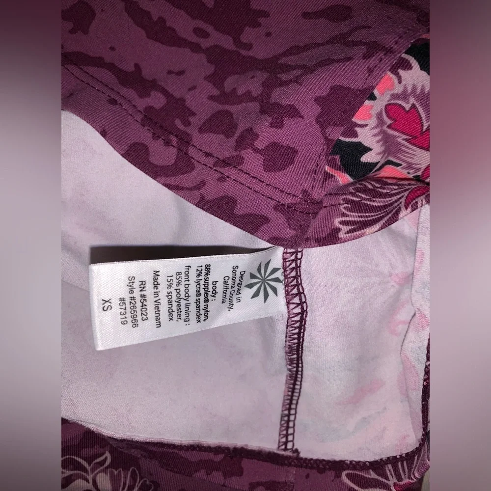 ATHLETA TOP - Picture 7 of 7